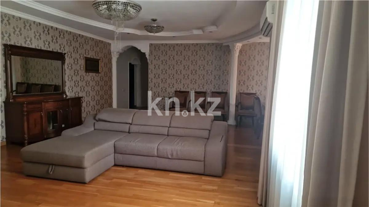 Продажа 5-комнатной квартиры, 189 м², ул. Аханова (Театральная) в Караганде