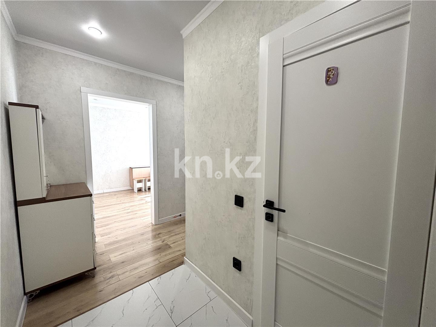 Продажа 2-комнатной квартиры, 40 м², 137 учетный квартал, дом  349 в Караганде - фото 11