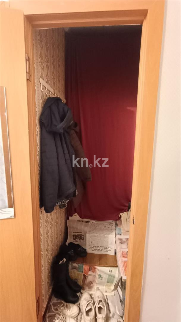 Продажа 1-комнатной квартиры, 33 м², 15 мкр., дом  30 в Караганде - фото 9