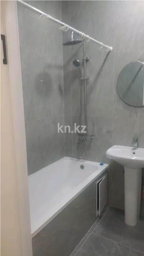 Продажа 1-комнатной квартиры, 32 м², мкр-н 20, дом  46 в Алматы - фото 2