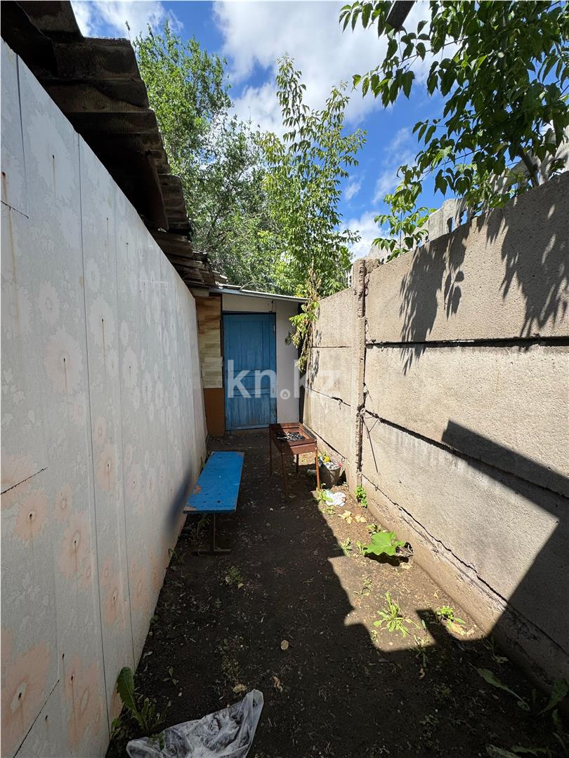 Продажа 3-комнатной квартиры, 76 м², ул. Медицинская, дом  68а в Караганде - фото 13