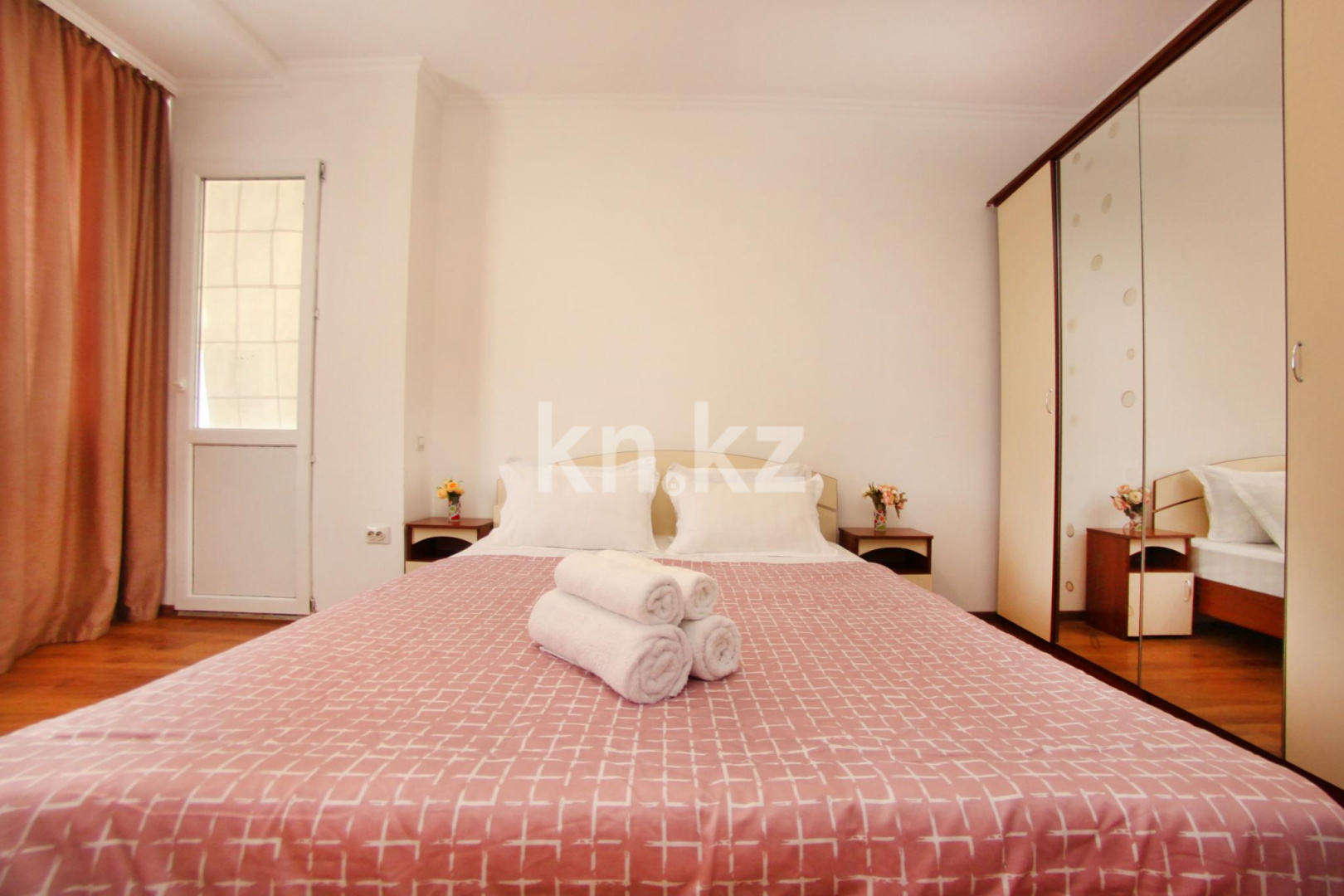 Аренда 2-комнатной квартиры посуточно, 48 м², Каблукова, дом  38г - ул. Торайгырова в Алматы - фото 3