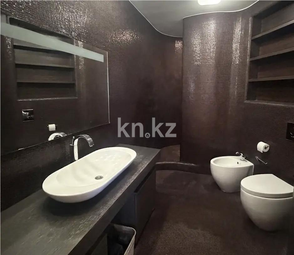 Продажа 3-комнатной квартиры, 217.1 м² в Астане