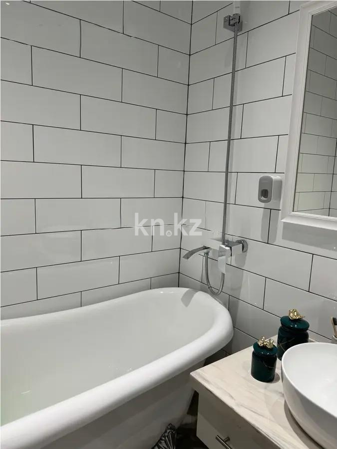 Продажа 2-комнатной квартиры, 65 м² в Алматы - фото 4