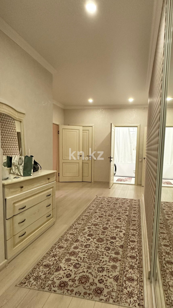 Аренда 3-комнатной квартиры посуточно, 110 м², Навои 208, дом  208/8 - ул. Торайгырова в Алматы - фото 12