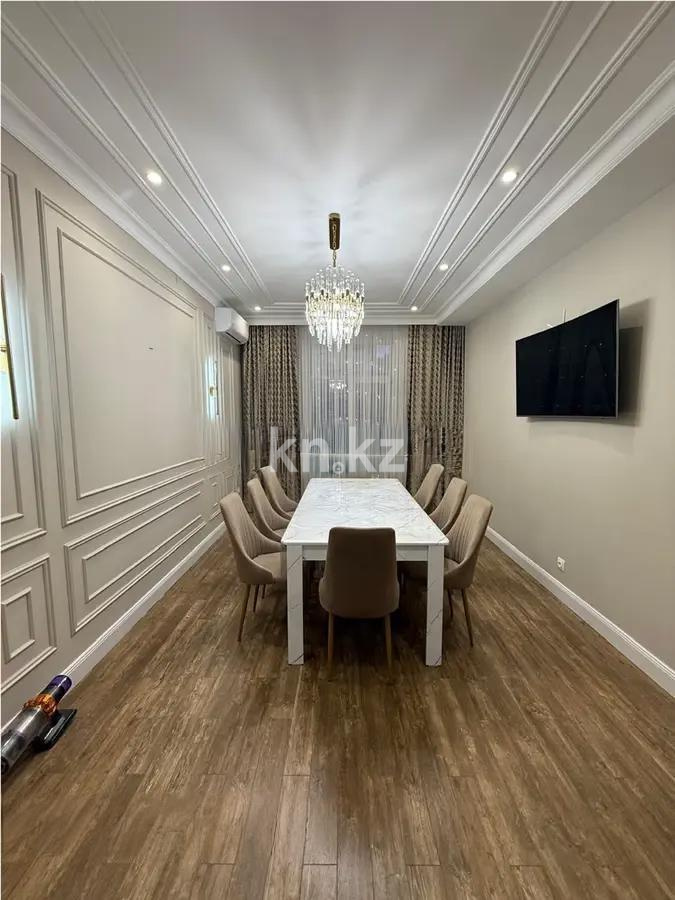 Продажа 4-комнатной квартиры, 110 м² в Караганде