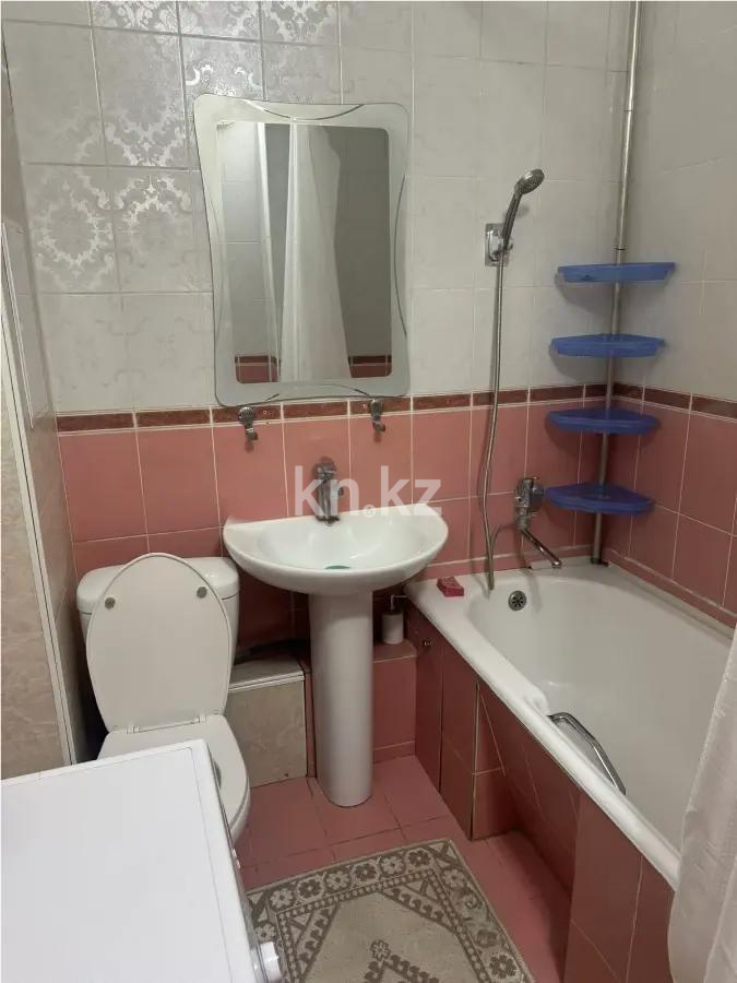 Продажа 1-комнатной квартиры, 40 м², ул. Толе би, дом  190 в Алматы - фото 3