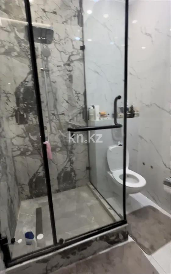 Продажа 4-комнатной квартиры, 135 м², пр. Кабанбай батыра, дом  60 в Астане - фото 5