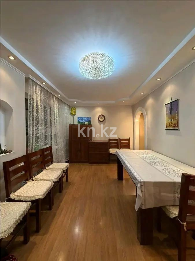 Продажа 4-комнатной квартиры, 77 м², ул. Дюсембекова, дом  55 в Караганде - фото 4