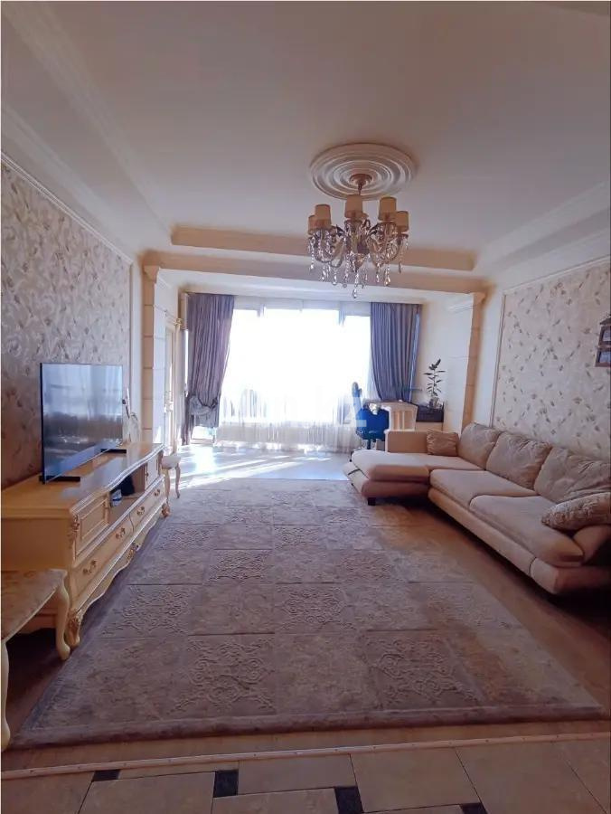 Продажа 2-комнатной квартиры, 58 м², ул. Ауэзова, дом  163а в Алматы