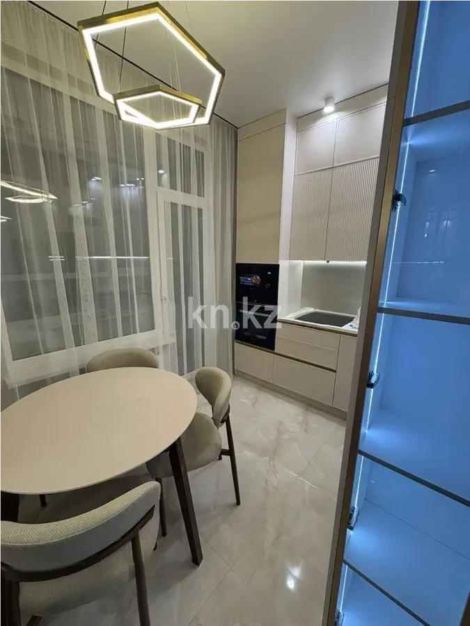 Продажа 1-комнатной квартиры, 40 м², ул. Бухар жырау, дом  33 в Астане - фото 2