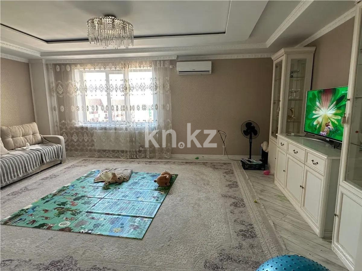 Продажа 3-комнатной квартиры, 110 м², пр. Республики, дом  1/3 в Караганде
