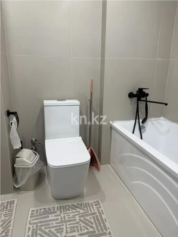 Продажа 2-комнатной квартиры, 65 м² в Алматы - фото 4