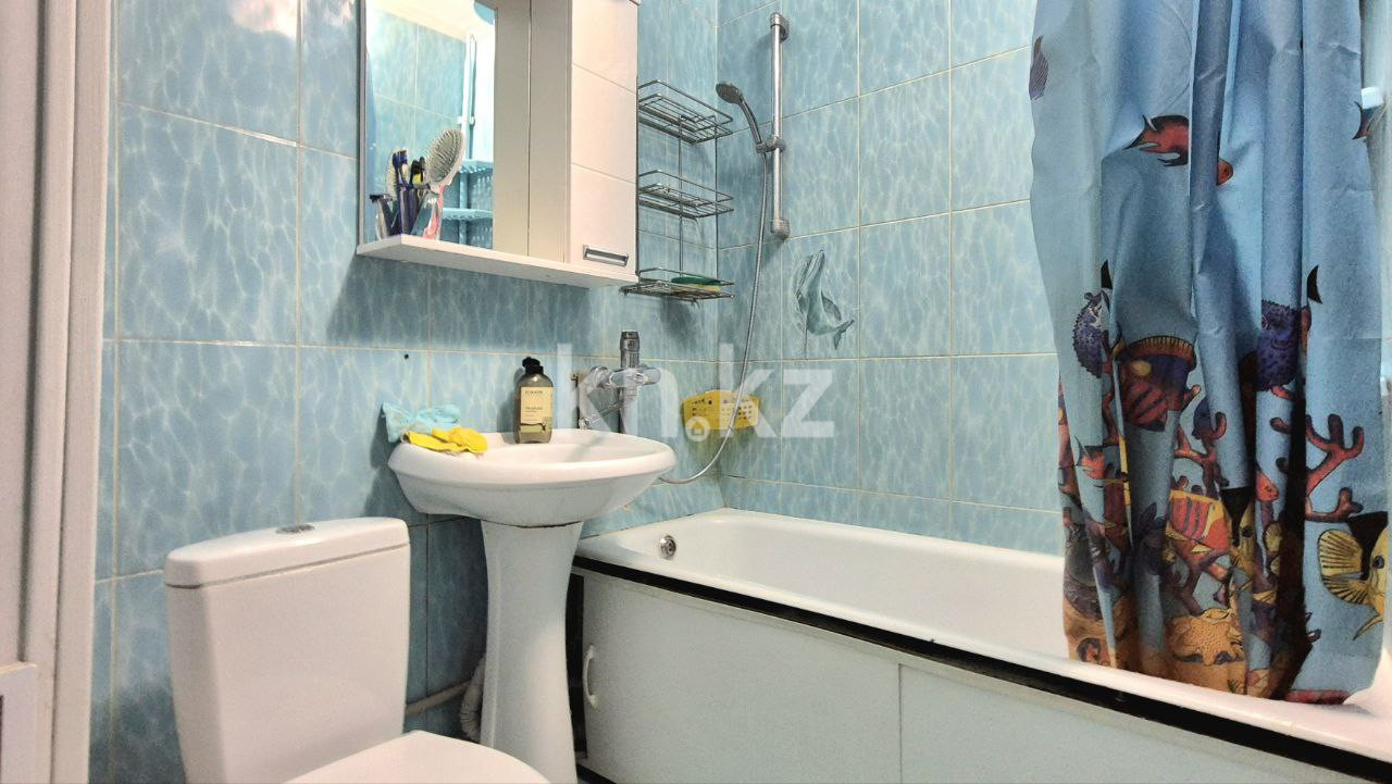 Продажа 3-комнатной квартиры, 57.5 м², 2 мкр., дом  36 в Алматы - фото 16