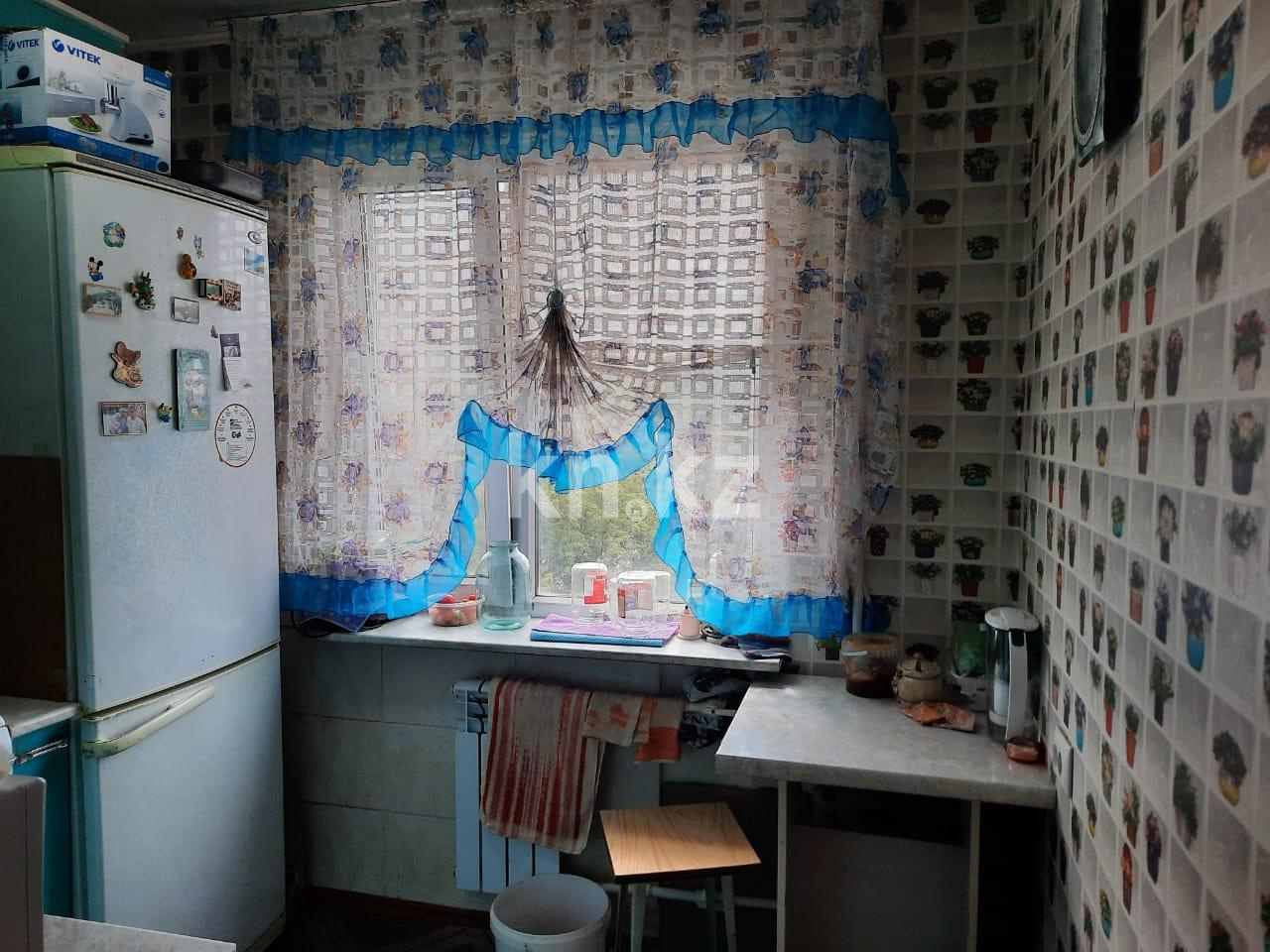 Продажа 4-комнатной квартиры, 62 м², мкр-н 18 в Караганде - фото 6