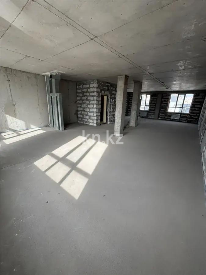 Продажа 4-комнатной квартиры, 130 м² в Алматы