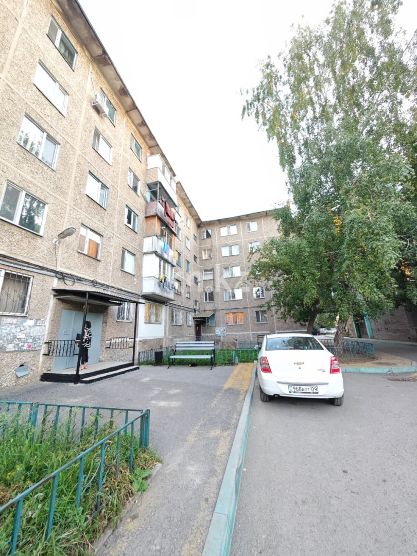 Продажа 3-комнатной квартиры, 83 м², ул. Дюсембекова, дом  35 в Караганде - фото 12