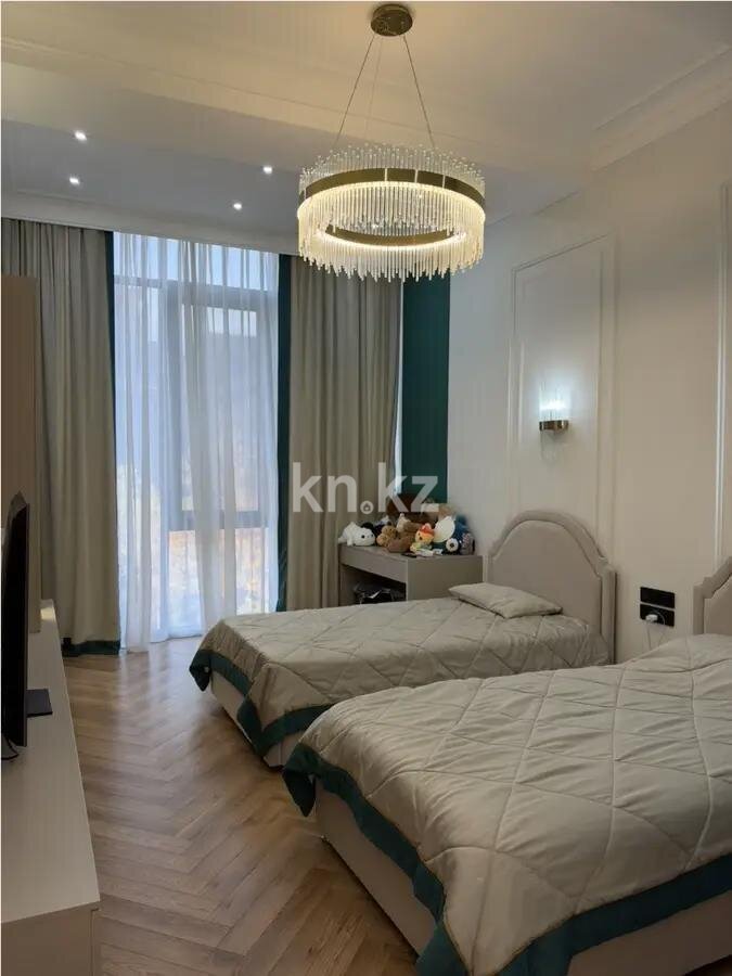 Продажа 4-комнатной квартиры, 265 м² в Алматы - фото 4