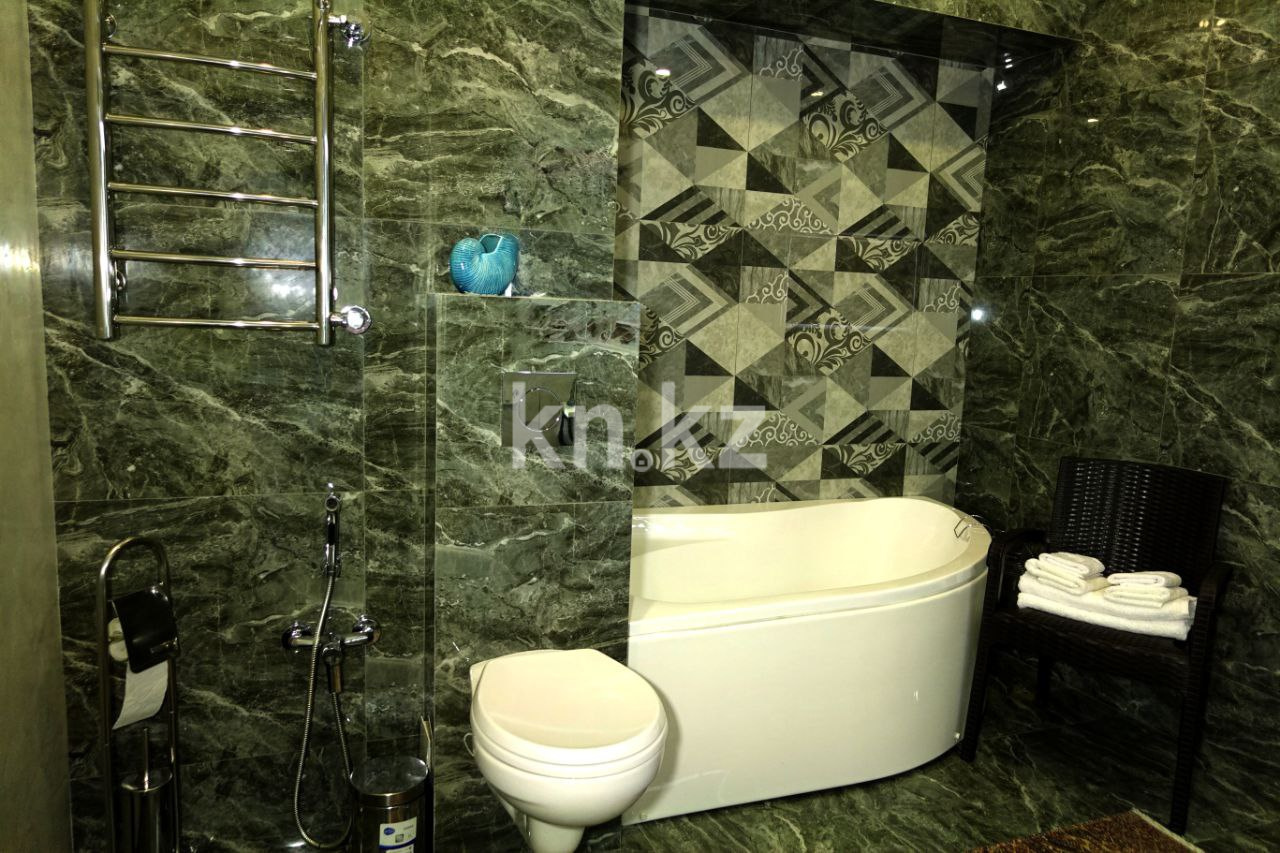 Аренда 3-комнатной квартиры посуточно, 97 м², ул. Майлина, дом  54 - ул. Бухтарминская в Алматы - фото 4