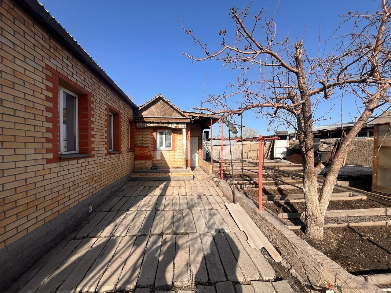 Продажа 8-комнатного дома, 131 м², ул. Пищевая, дом  35 в Караганде - фото 4