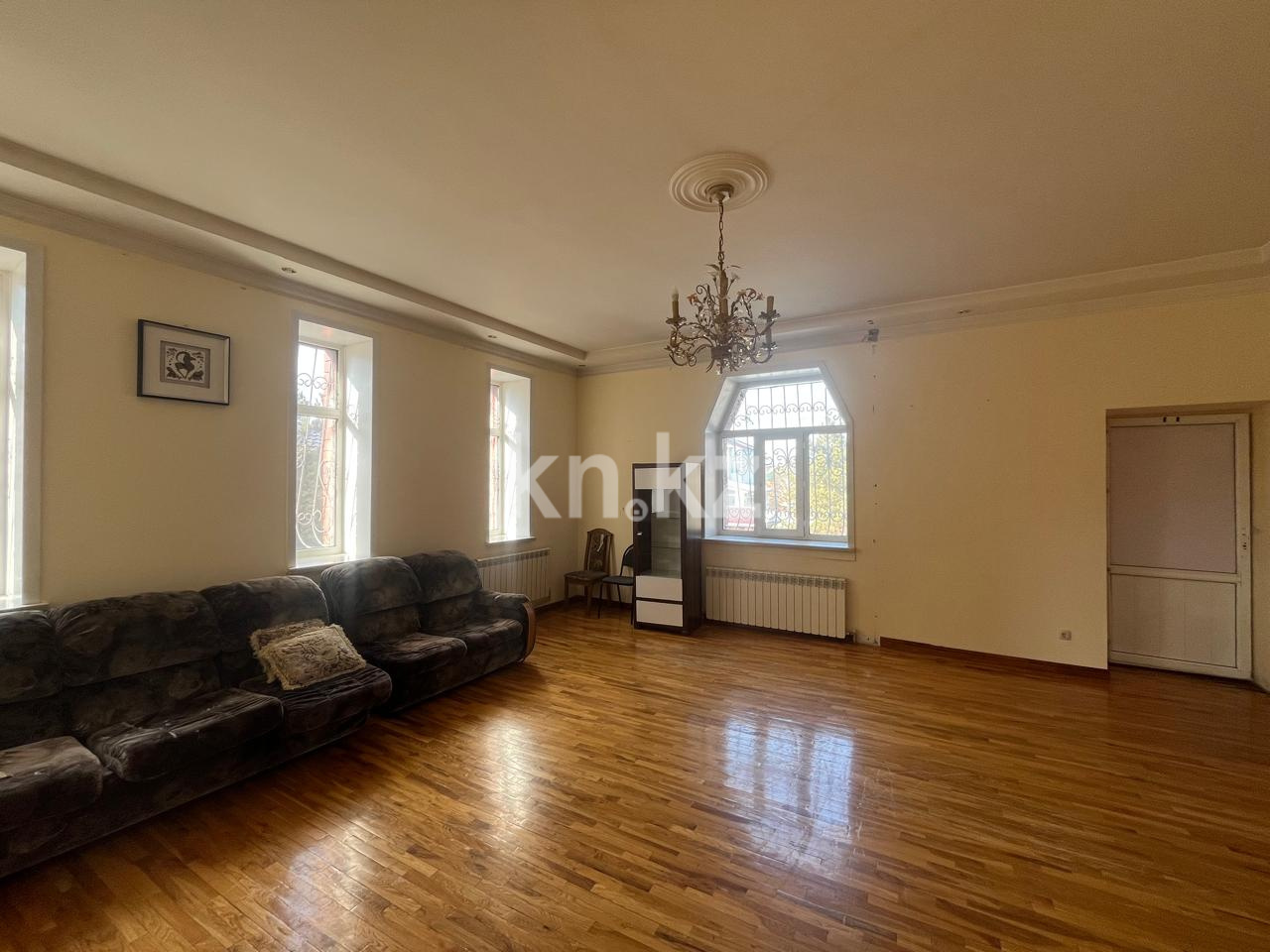 Продажа 8-комнатного дома, 450 м² в Астане - фото 11