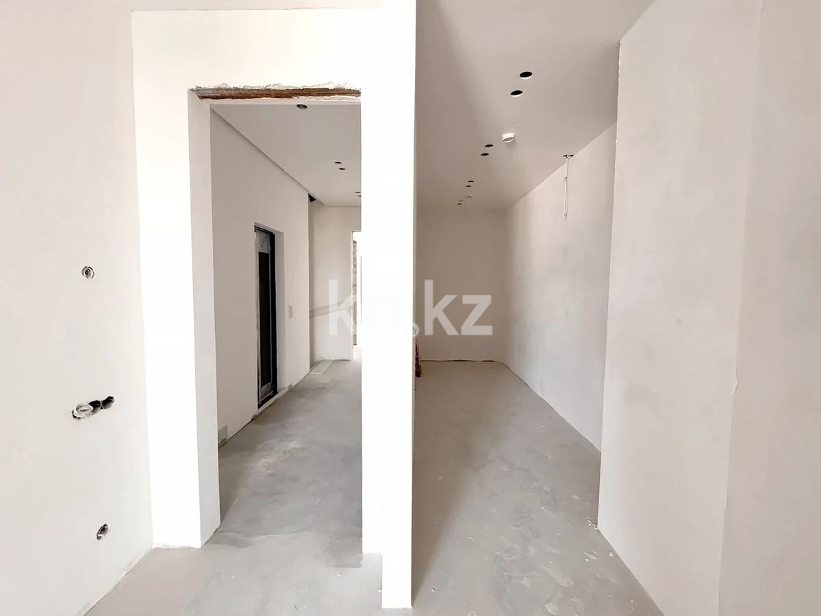 Продажа 5-комнатной квартиры, 370 м², ул. 4-я в Алматы - фото 2