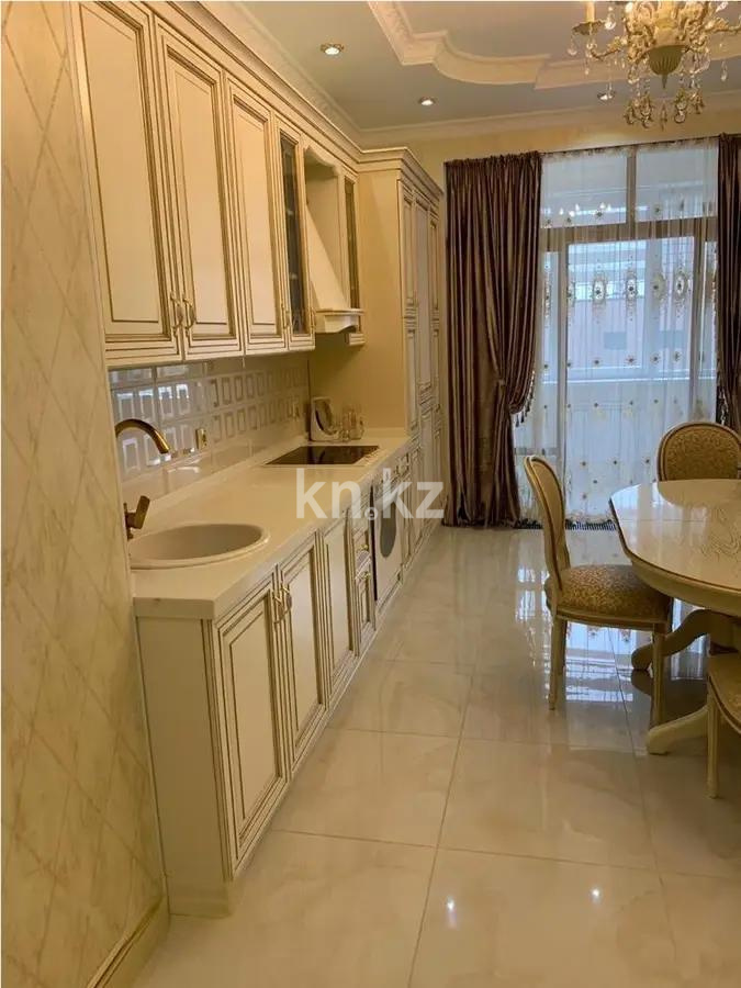 Продажа 3-комнатной квартиры, 135 м², пр. Аль-Фараби, дом  21 в Алматы - фото 4