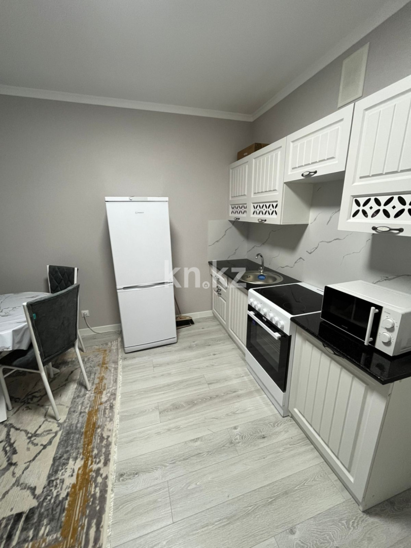 Аренда 2-комнатной квартиры, 40 м², пр. Туран, дом  55/16 в Астане - фото 7