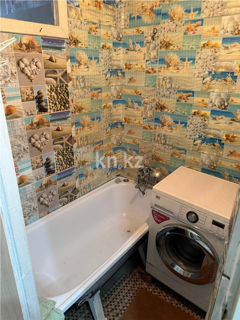 Продажа 2-комнатной квартиры, 48 м², мкр-н 23, дом  23 в Караганде - фото 7