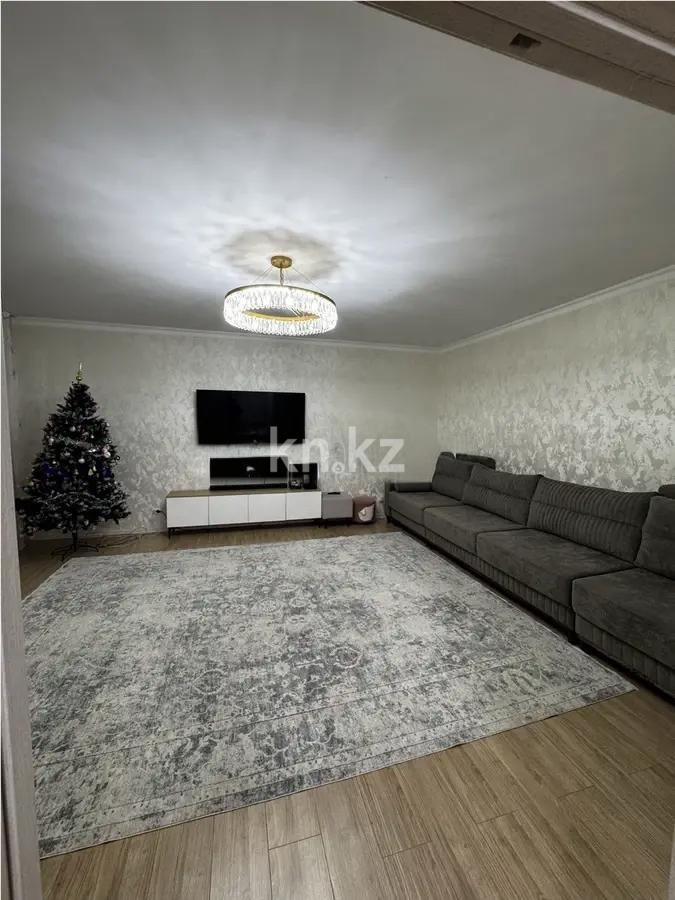 Продажа 4-комнатной квартиры, 138 м², ул. Сауран, дом  12/1 в Астане