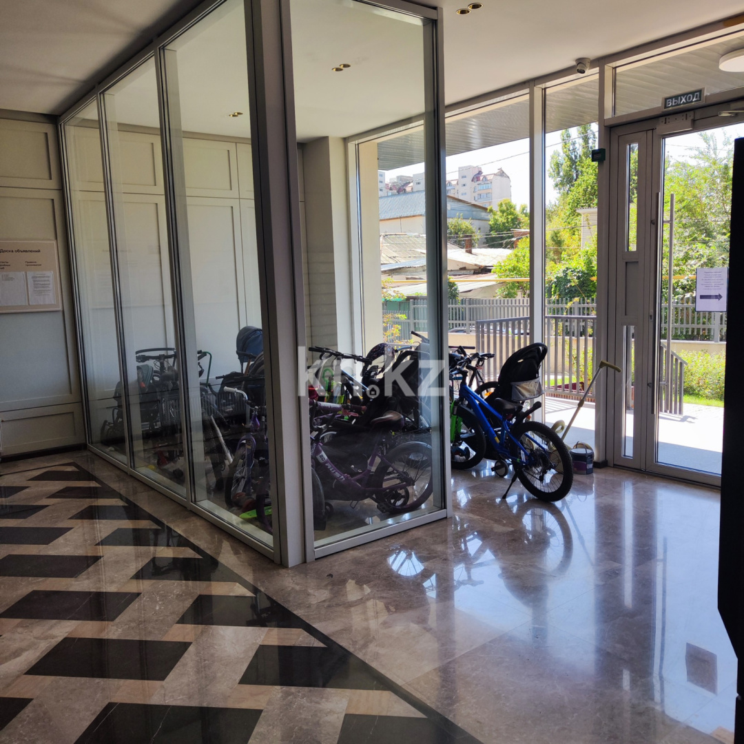 Продажа 3-комнатной квартиры, 57 м², ул. Навои, дом  200 в Алматы - фото 15