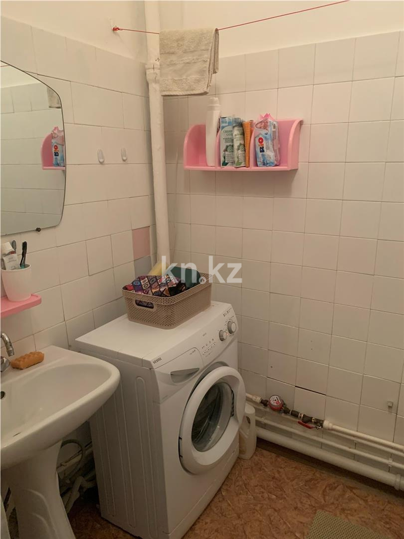 Продажа 2-комнатной квартиры, 58 м², ул. Шакирова в Караганде - фото 8