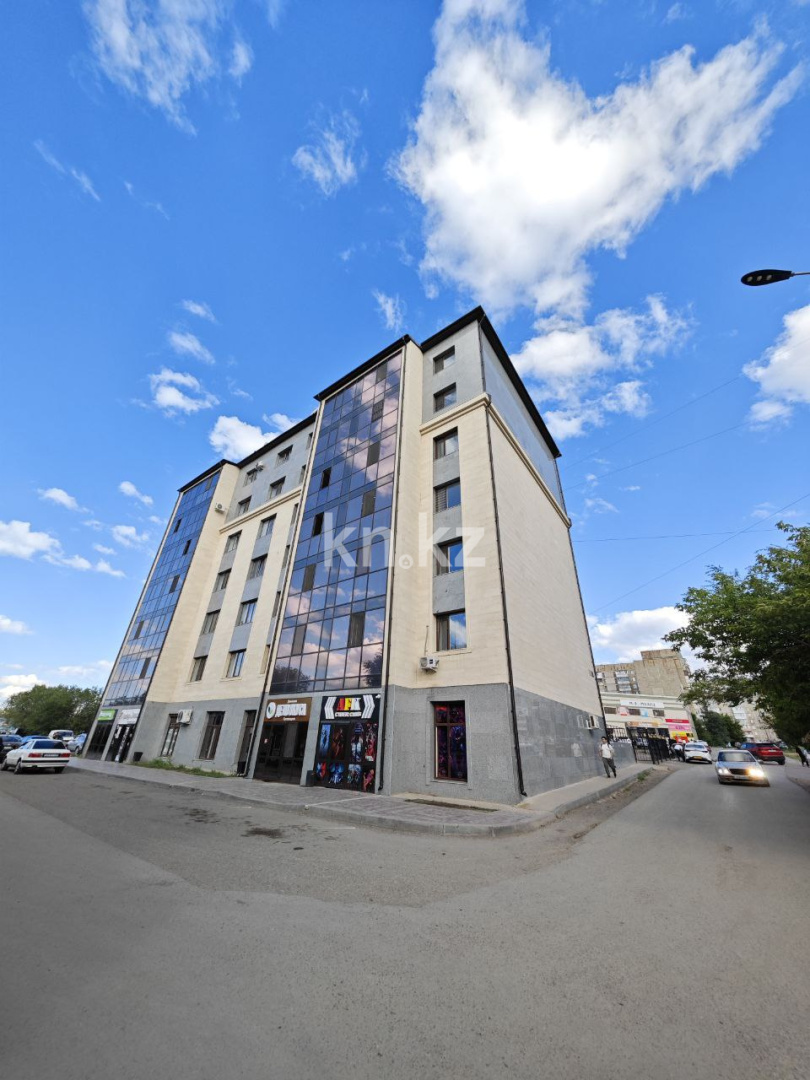 Продажа 3-комнатной квартиры, 64 м², мкр-н Голубые Пруды, дом  7/14 в Караганде