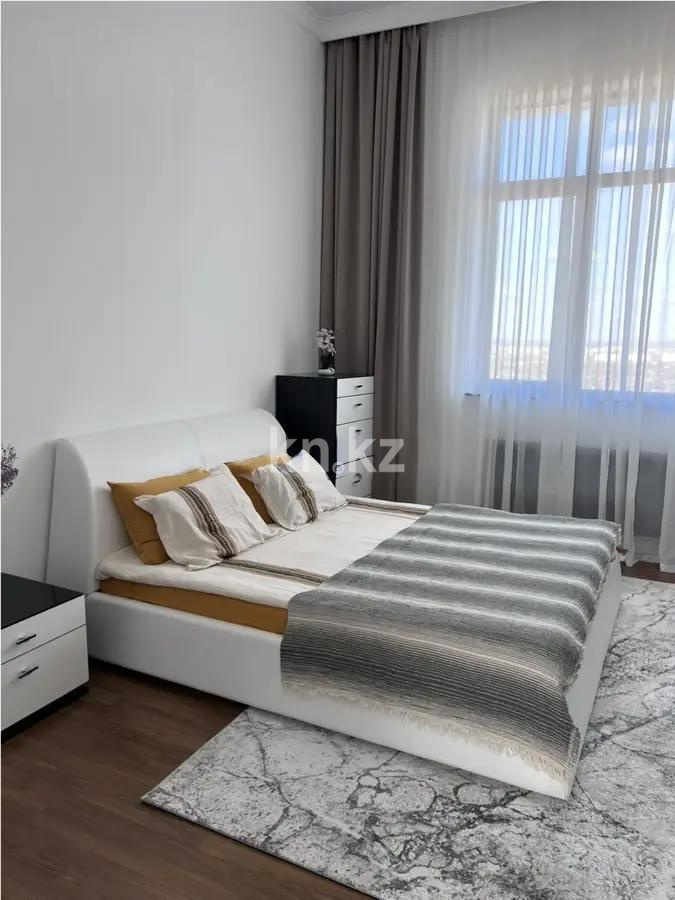 Продажа 5-комнатной квартиры, 210 м², ул. Байтурсынова, дом  9 блок F3 в Астане - фото 2