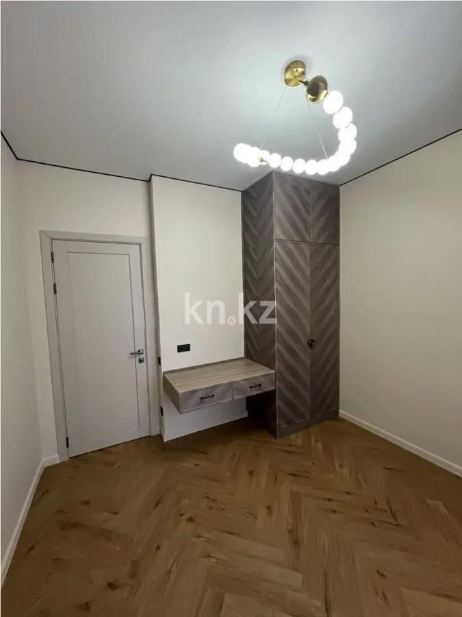 Продажа 3-комнатной квартиры, 91 м², ул. Сыганак, дом  28 в Астане - фото 4