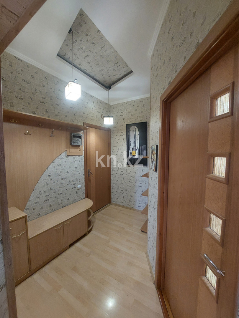 Продажа 2-комнатной квартиры, 57 м², ул. Аханова (Театральная), дом  54 в Караганде - фото 14