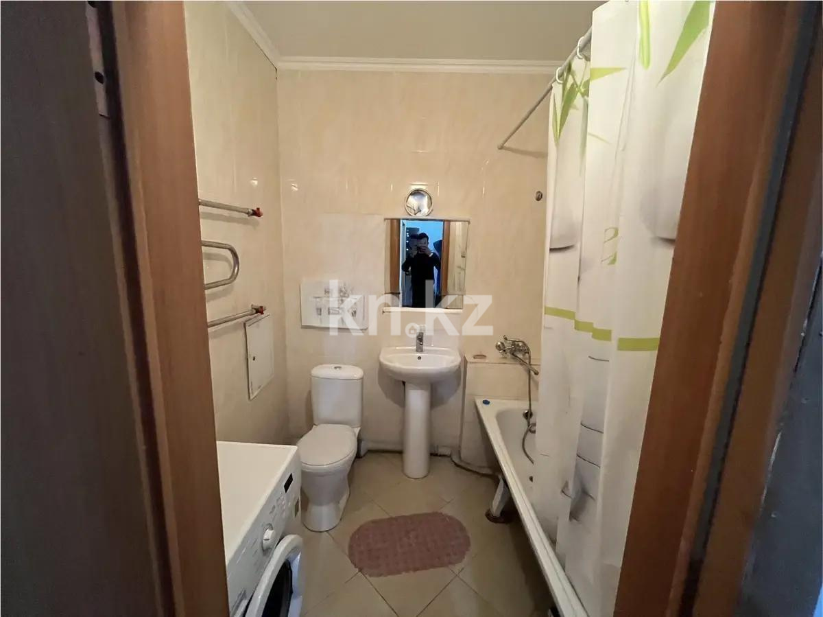 Продажа 1-комнатной квартиры, 40 м², ул. Молдагалиева, дом  2/2 в Астане - фото 4