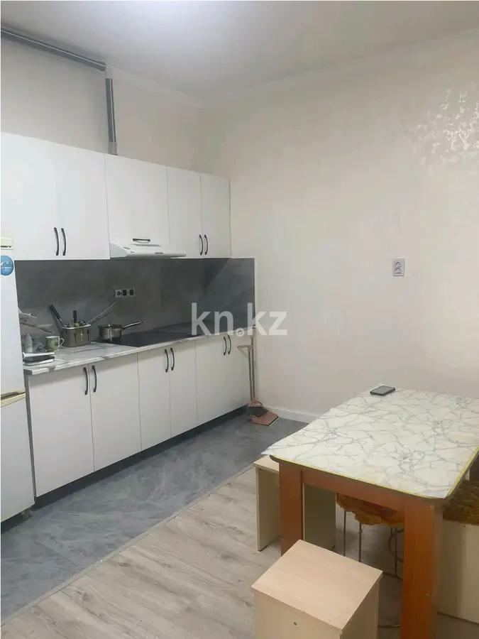 Продажа 3-комнатной квартиры, 62 м², 20 мкр., дом  38 в Алматы