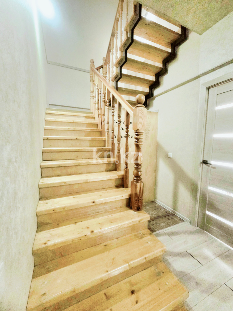 Продажа 5-комнатной квартиры, 137.3 м², ул. Жангельдина, дом  11 - ул. Макатаева в Алматы - фото 4