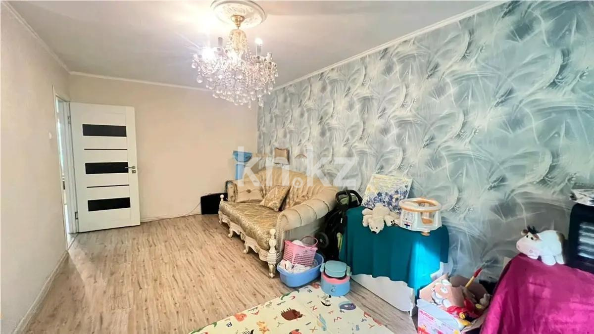 Продажа 4-комнатной квартиры, 72.8 м², мкр-н 4, дом  19 в Алматы