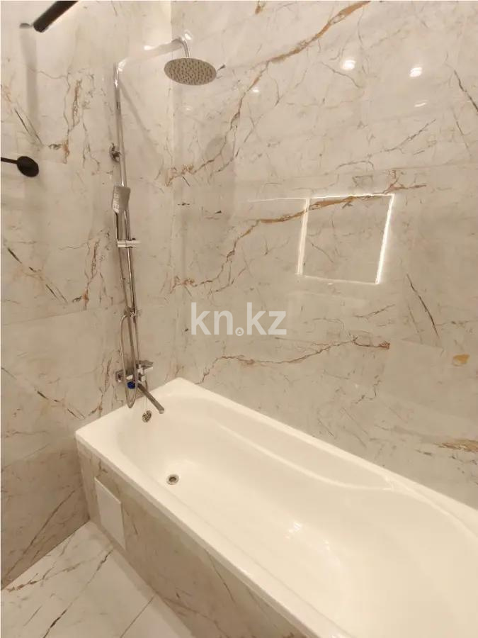 Продажа 3-комнатной квартиры, 76 м², ул. Букетова, дом  3/2 в Караганде - фото 3