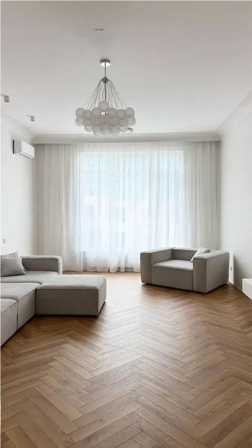 Продажа 3-комнатной квартиры, 124.3 м², пр. Кабанбай батыра, дом  56 в Астане