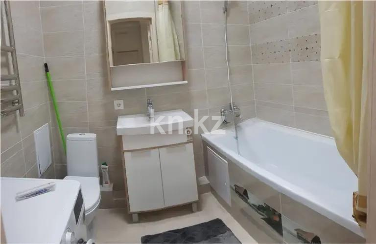 Продажа 2-комнатной квартиры, 62 м², ул. Орынбор, дом  10/4 в Астане - фото 4