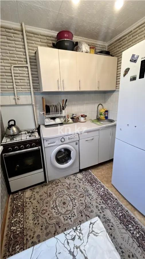 Продажа 3-комнатной квартиры, 60 м², мкр-н 3, дом  8 в Алматы - фото 3