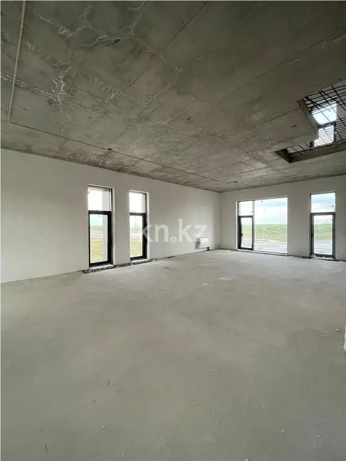 Продажа 4-комнатной квартиры, 132.5 м², ул. Аккемер, дом  32а в Астане