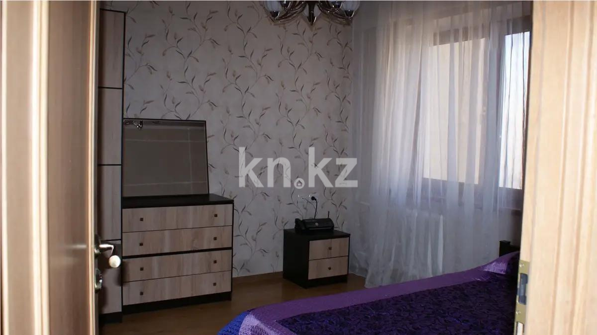 Продажа 3-комнатной квартиры, 64 м², мкр-н Самал-1, дом  33 в Алматы - фото 2