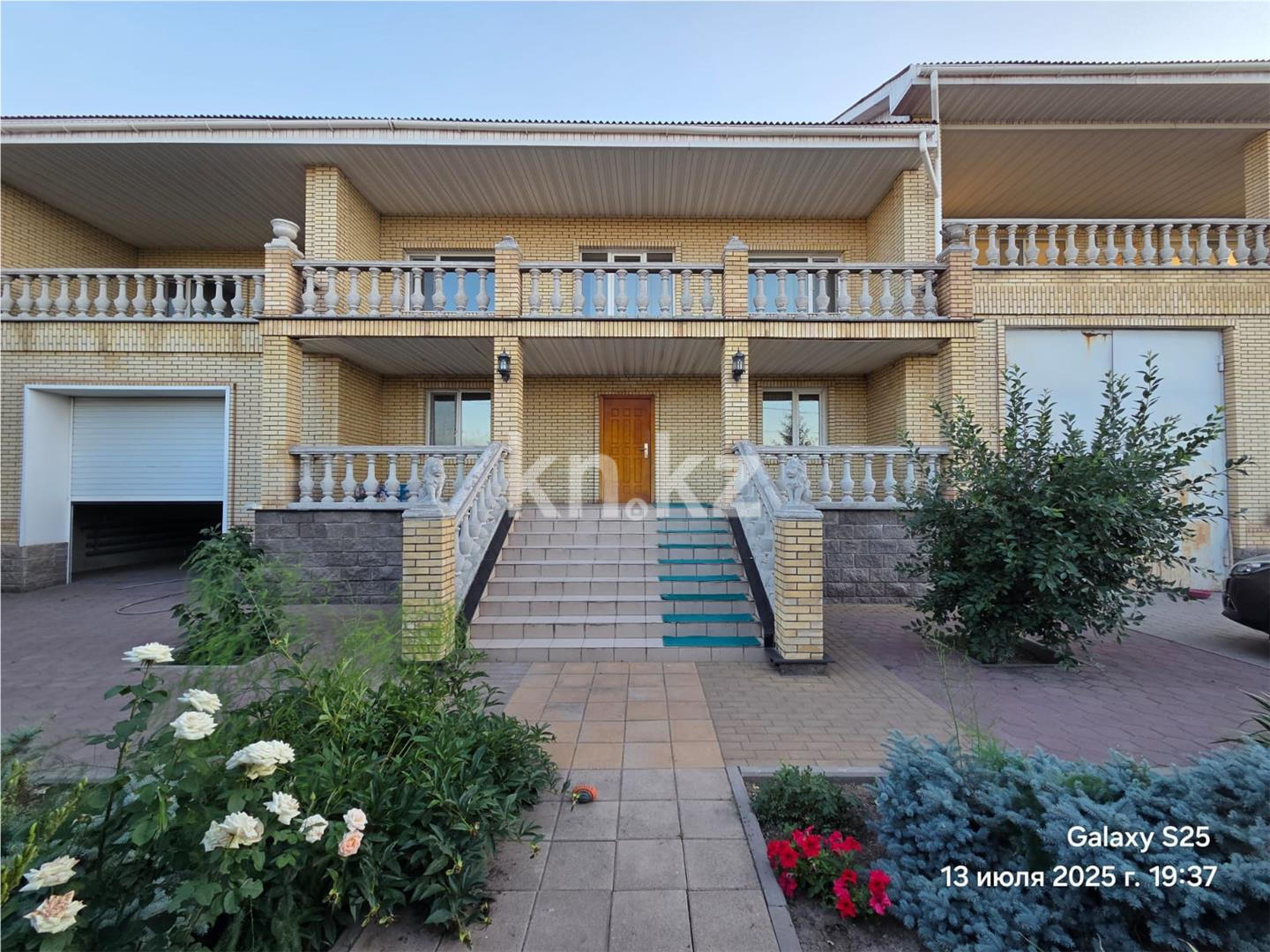 Продажа 8-комнатного дома, 820 м², мкр-н Отрадное в Темиртау