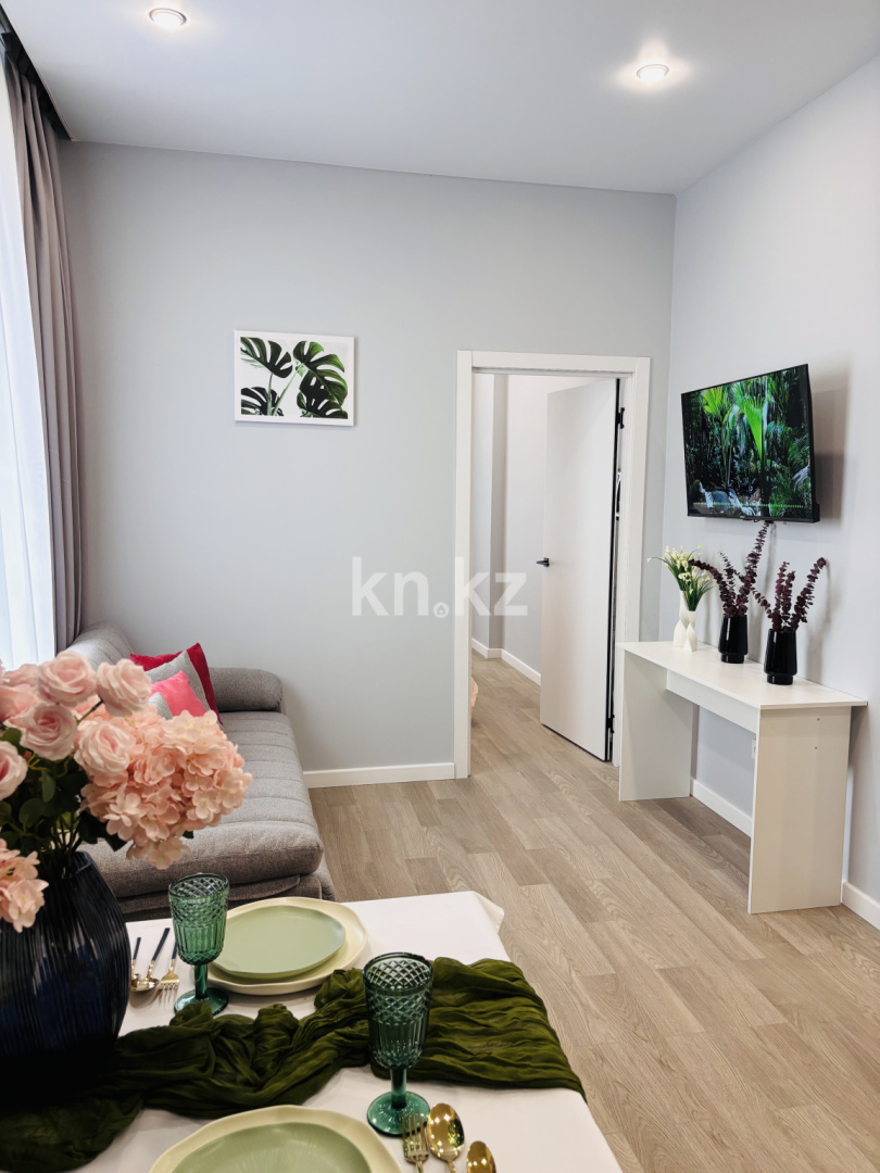 Аренда 3-комнатной квартиры посуточно, 60 м², Сейфуллина, дом  416 - ул. Макатаева в Алматы - фото 8