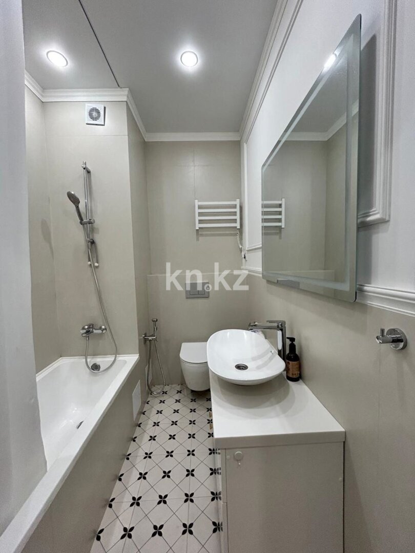 Продажа 3-комнатной квартиры, 65 м² в Алматы - фото 17
