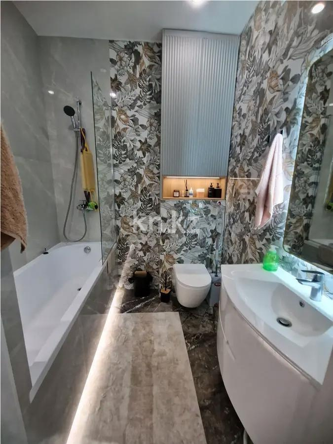 Продажа 3-комнатной квартиры, 72.8 м², ул. Бухар жырау, дом  34 в Астане - фото 5